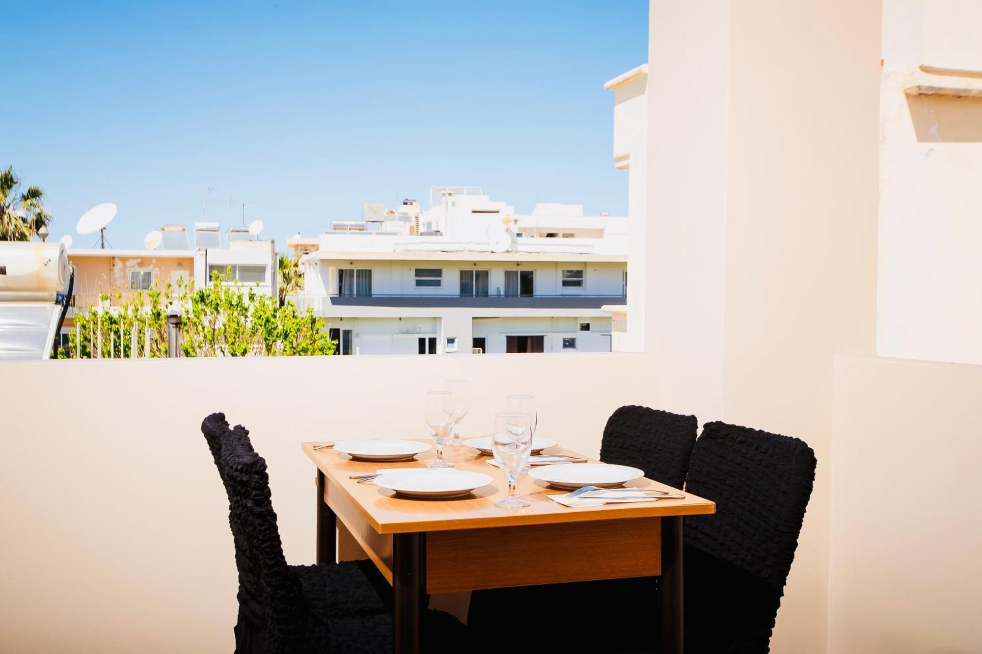 Pearl Seaside Cozy Apartments Ханья Экстерьер фото